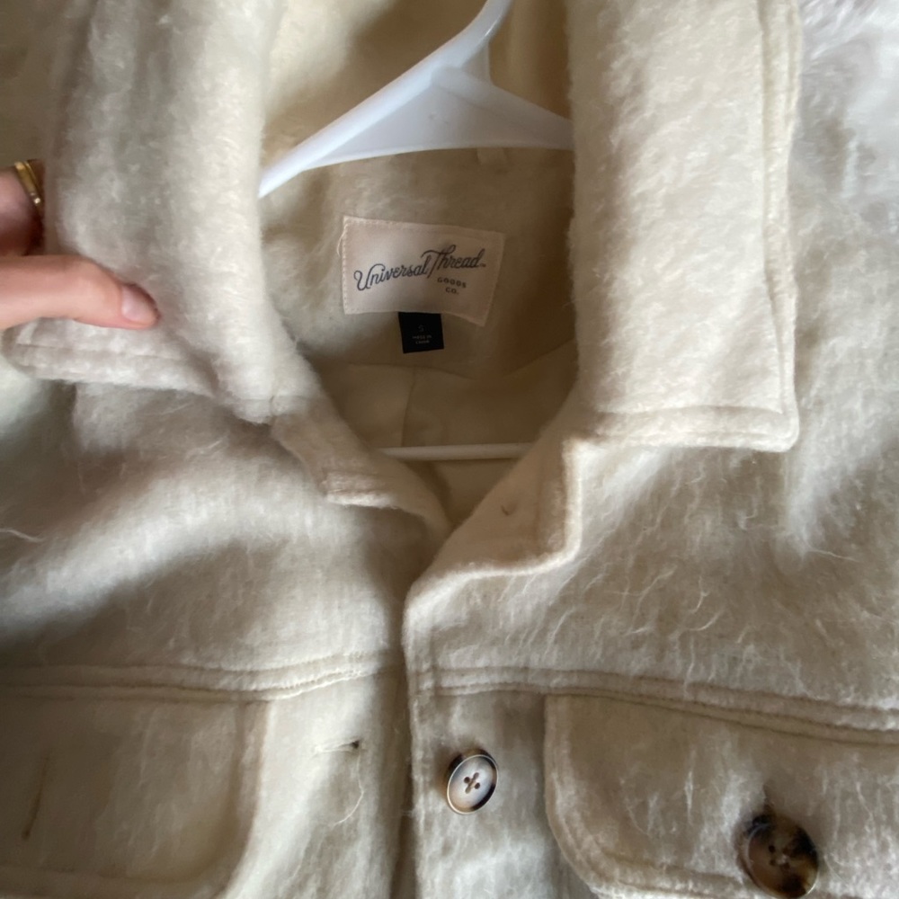 Universal threads jacket - Picture 3 of 4